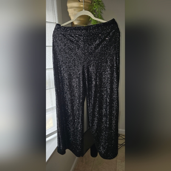 Black Sequin Blazer and Pants Set - Picture 3 of 3